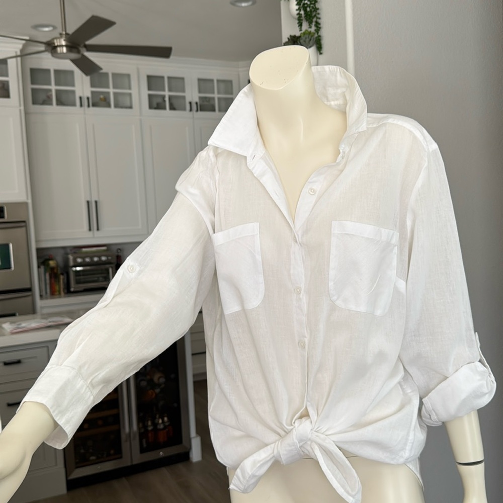 Style and Company White 100% cotton button-down Top
XL